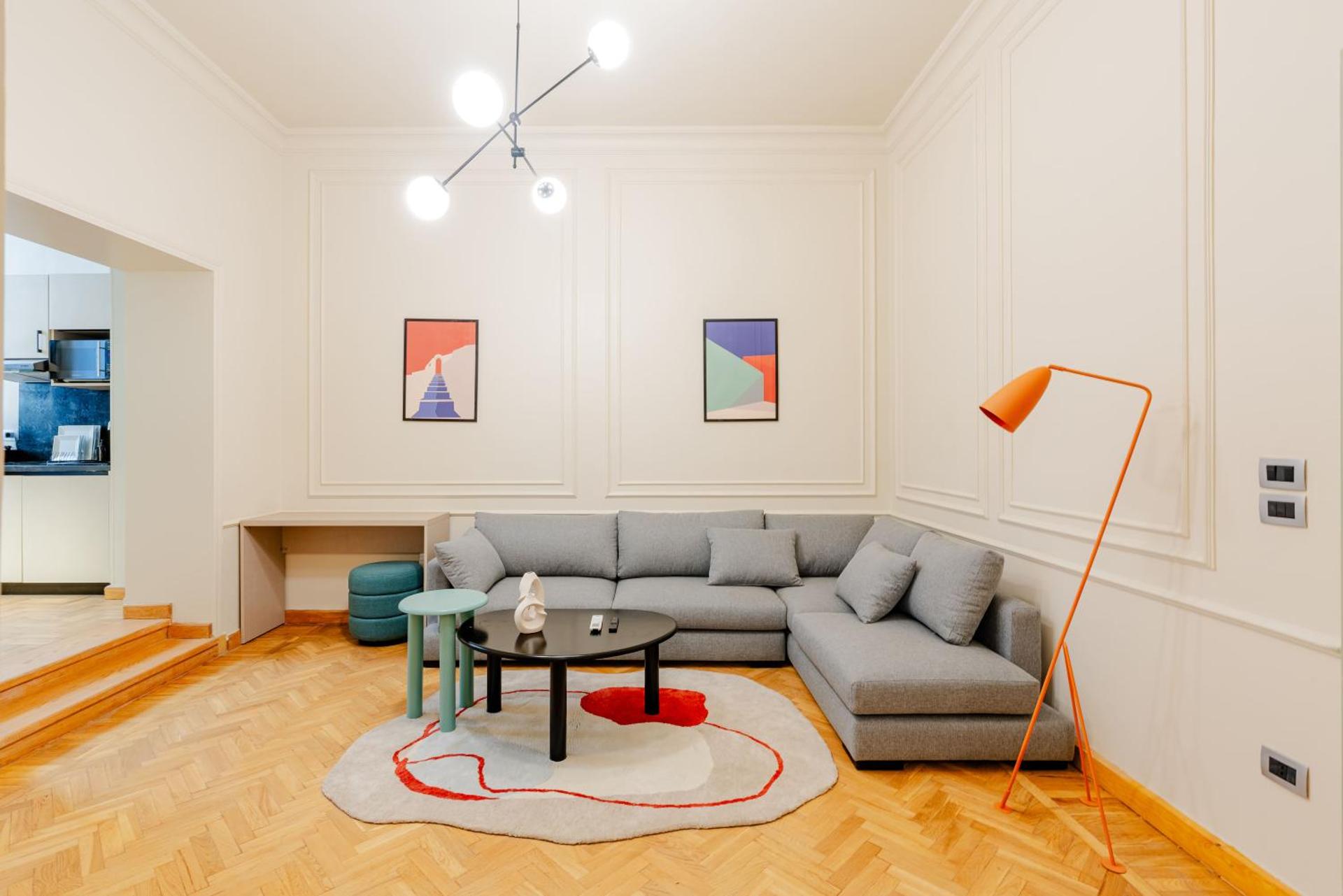 One-Bedroom Deluxe Apartment