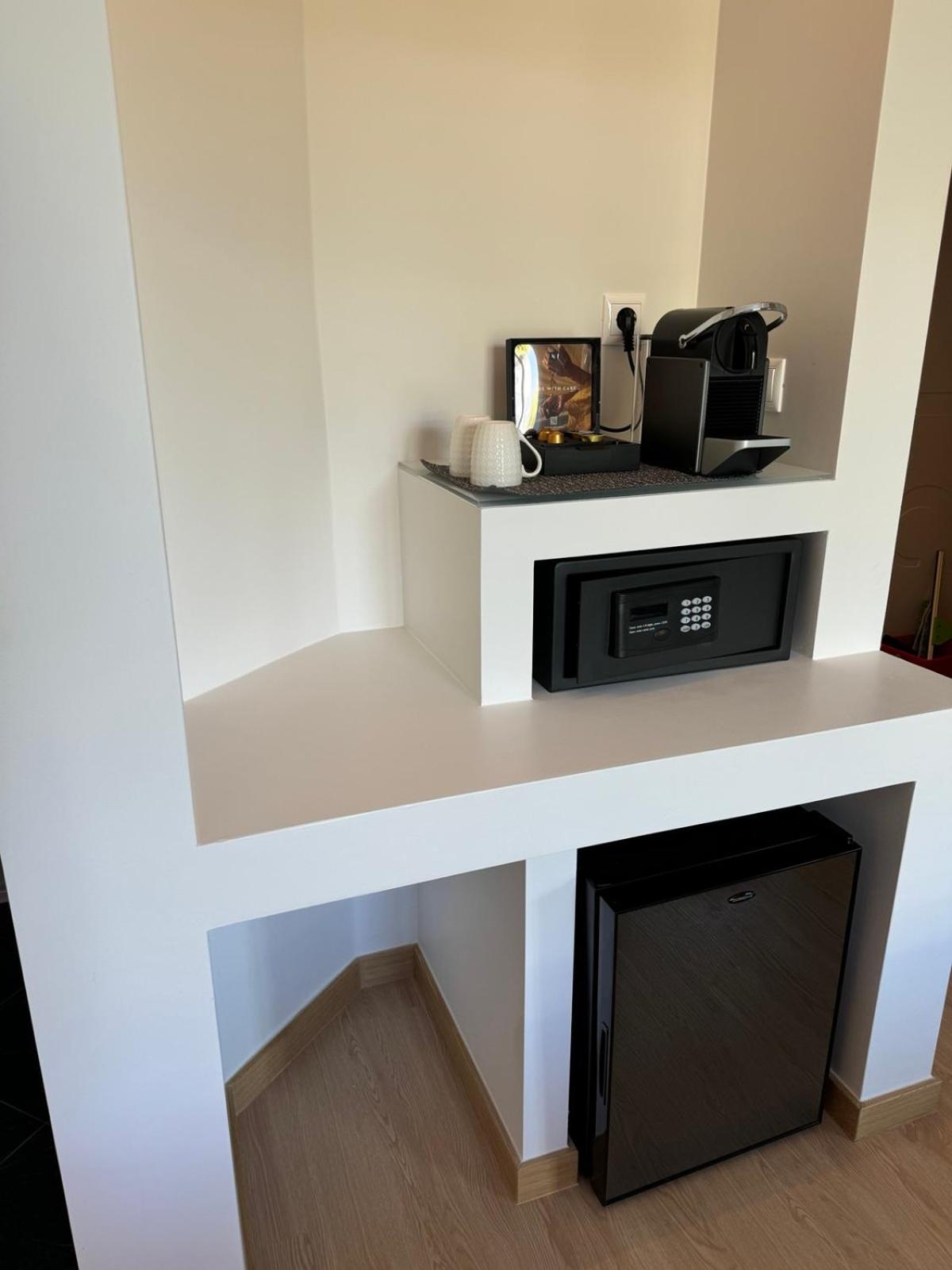 Kreoli Hotel - Photo 5