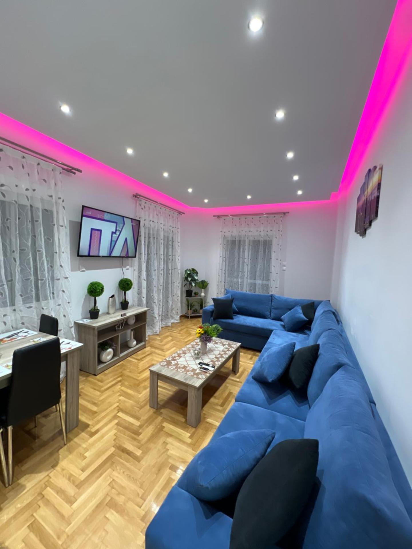 Four Seasons Apartment - Photo 76