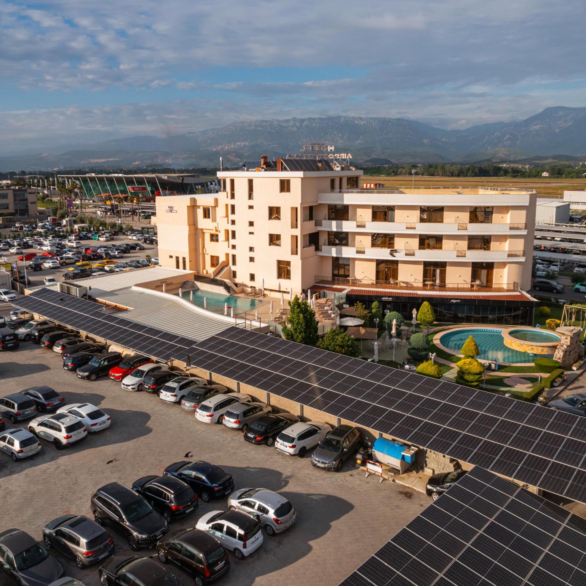 Hotel Airport Tirana - Photo 31