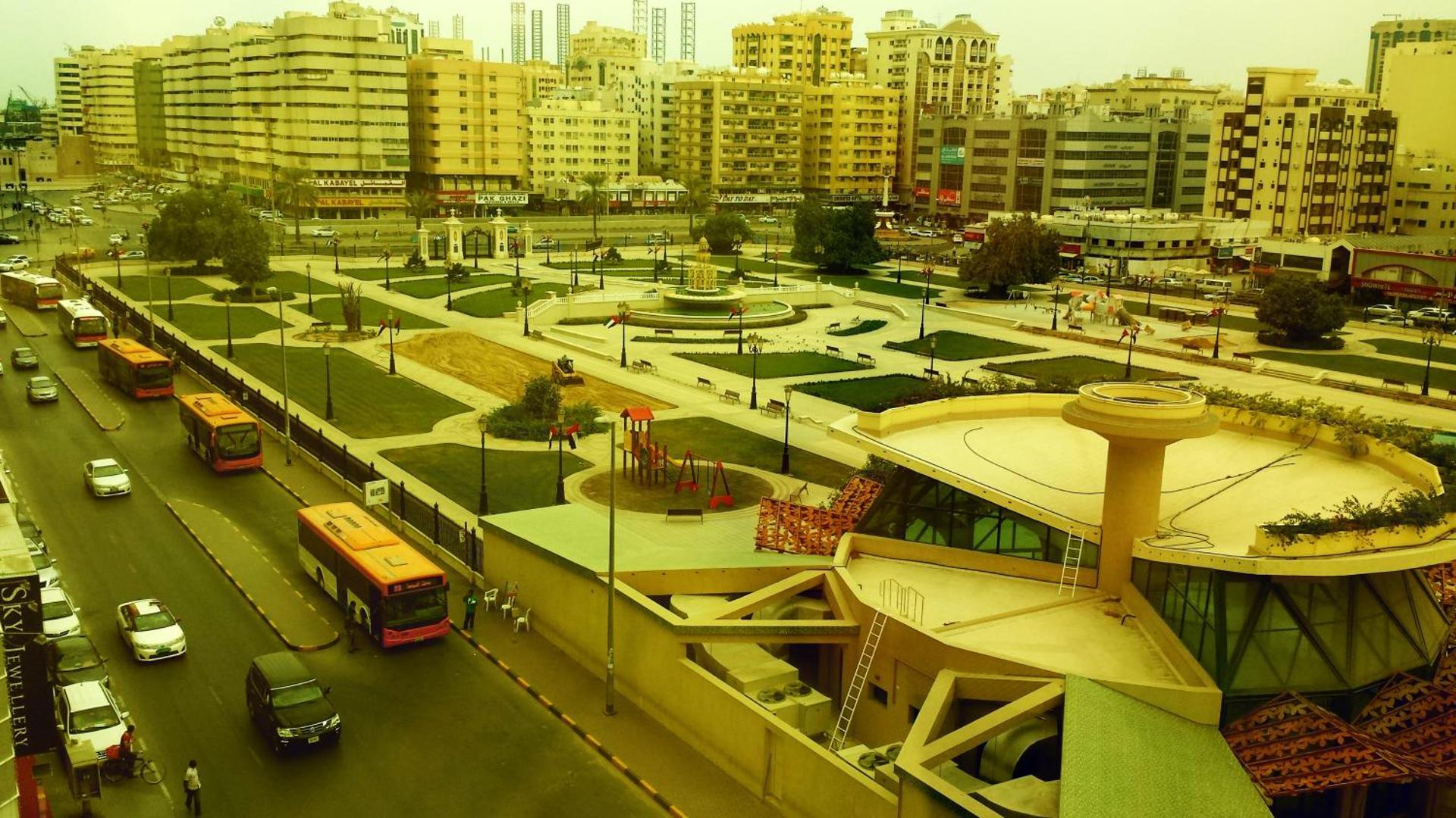 Al Sharq Hotel - Photo 36