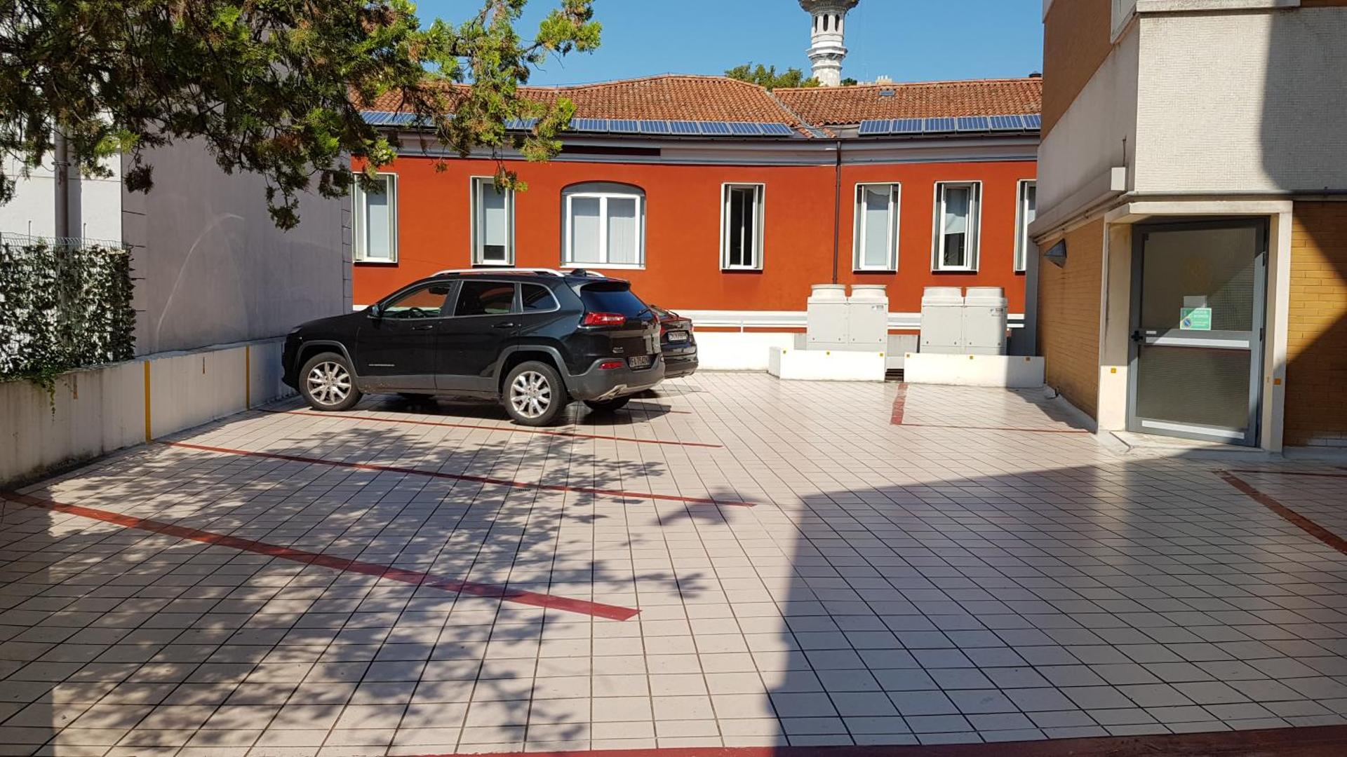 Hotel Minerva - Photo 43