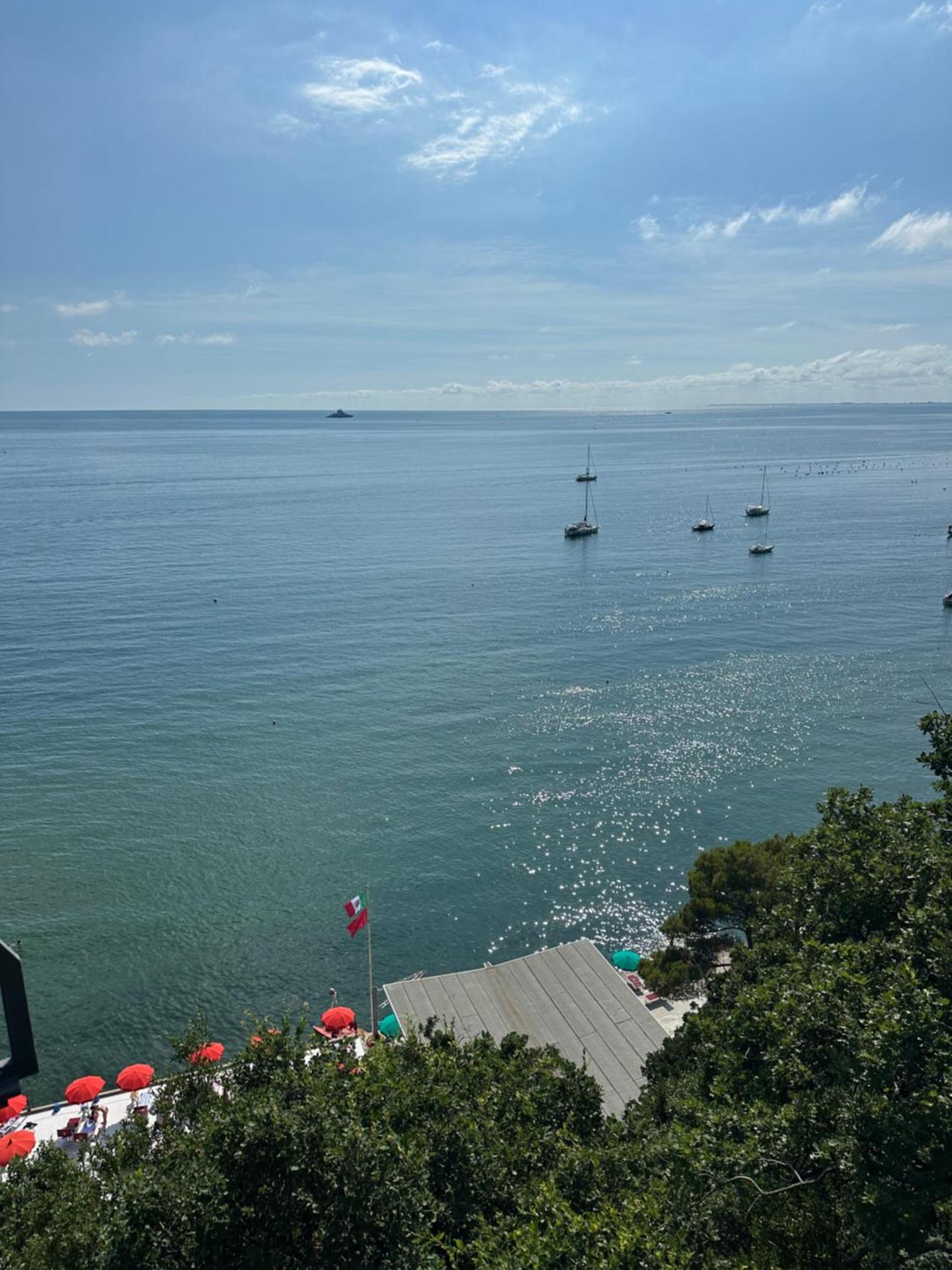 Hotel Riviera & Maximilian's - Photo 88