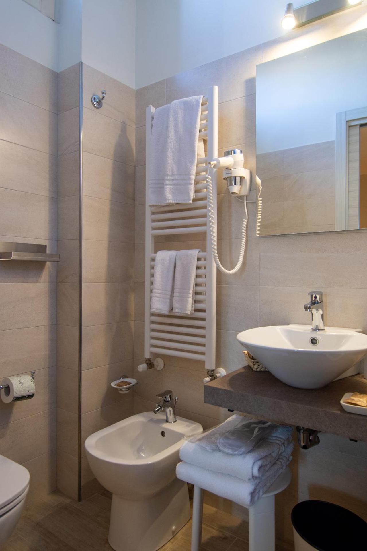 Hotel Eden Salò - Photo 3