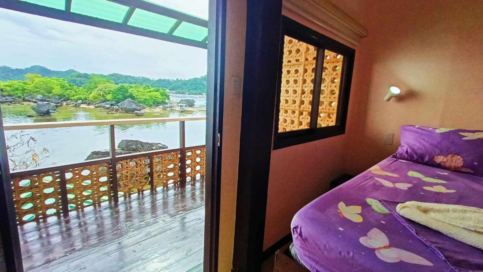 El Gordo's Seaside Adventure Lodge - Photo 24