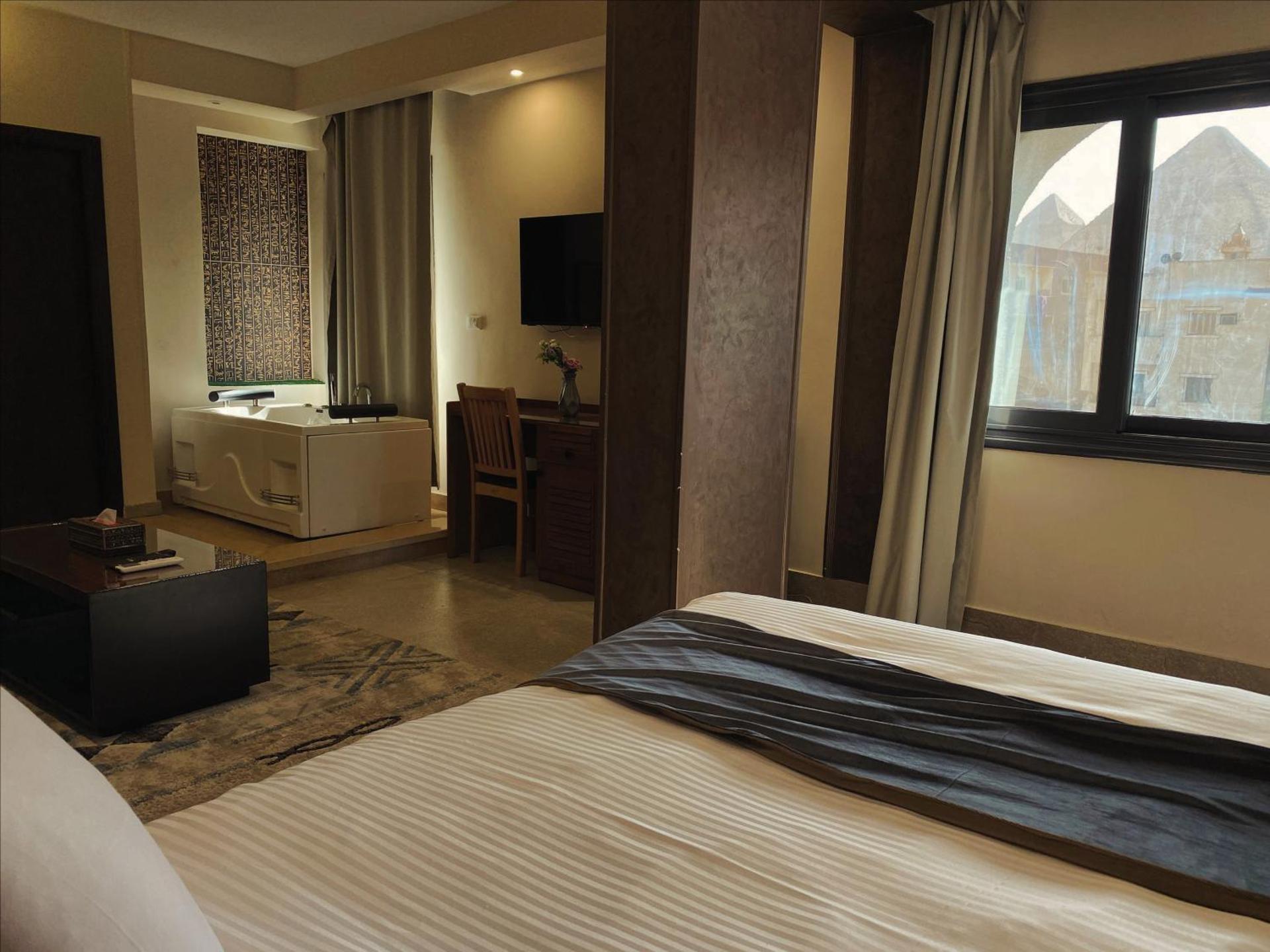 Z pyramids view - Photo 36