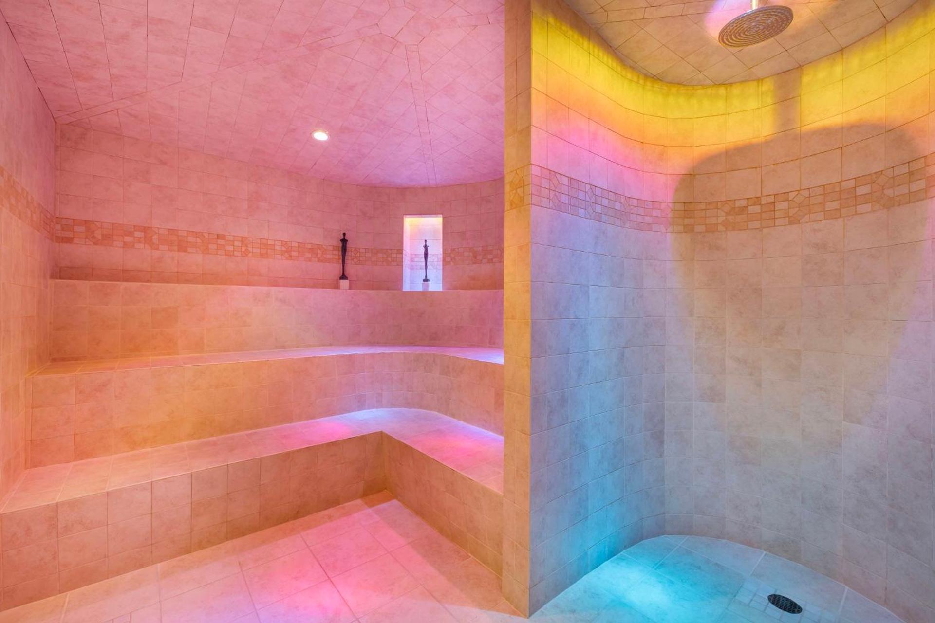 Hilton Grand Vacations Club on the Las Vegas Strip - Photo 63