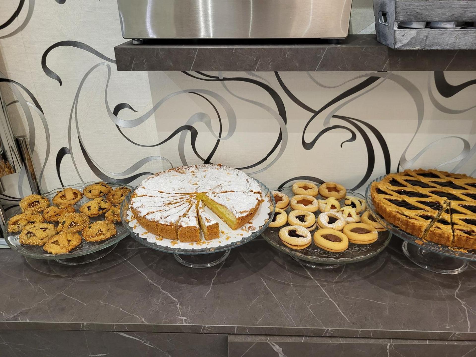 Hotel Porto Di Roma - Photo 12