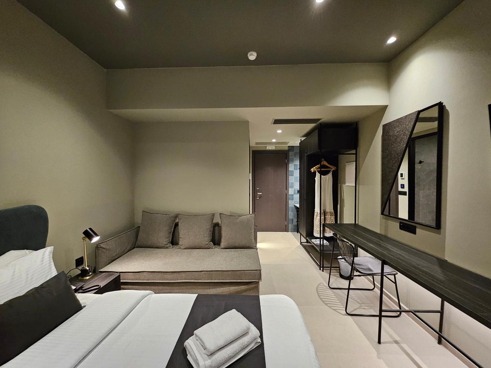 Petousis Hotel & Suites - Photo 77