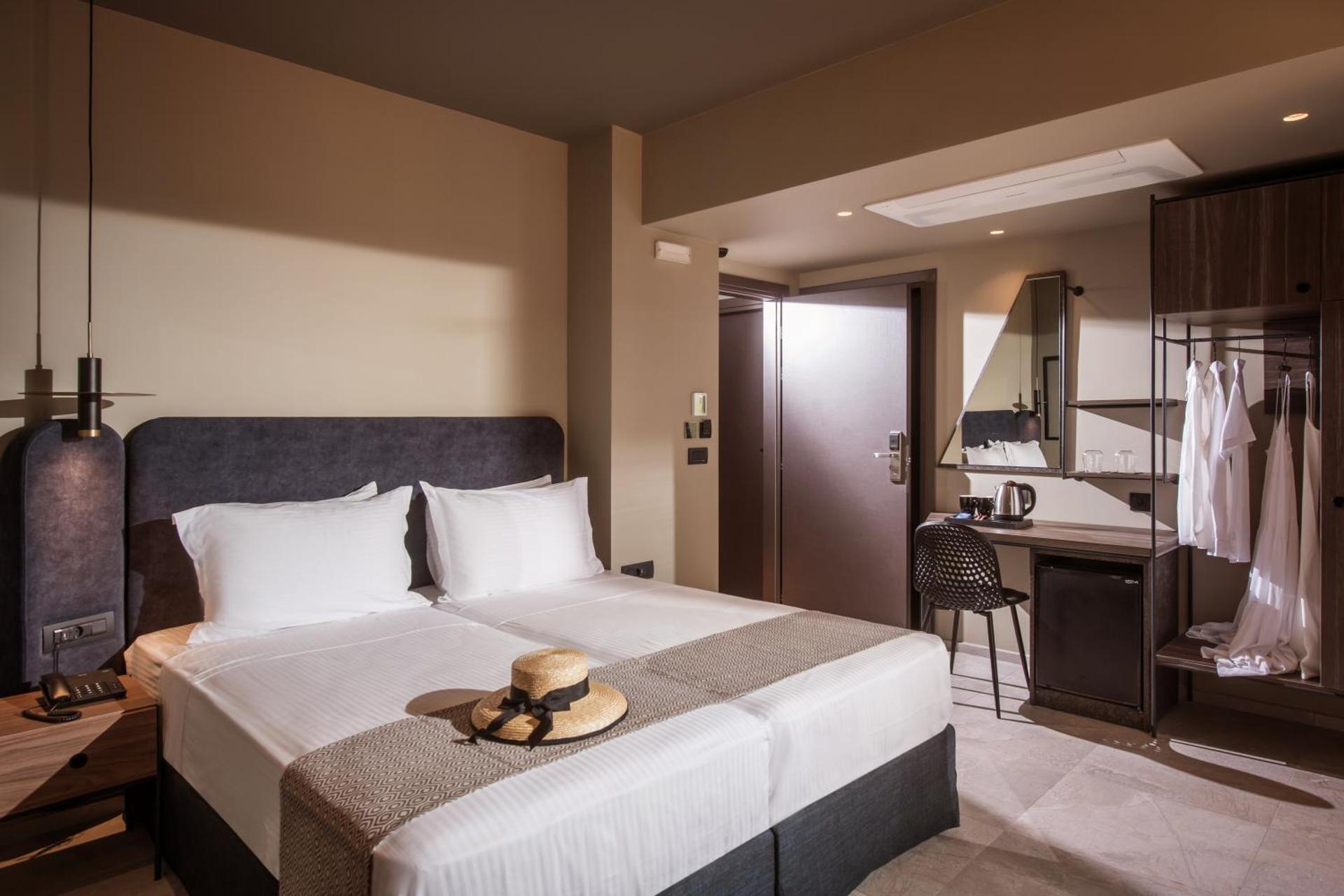 Petousis Hotel & Suites - Photo 60