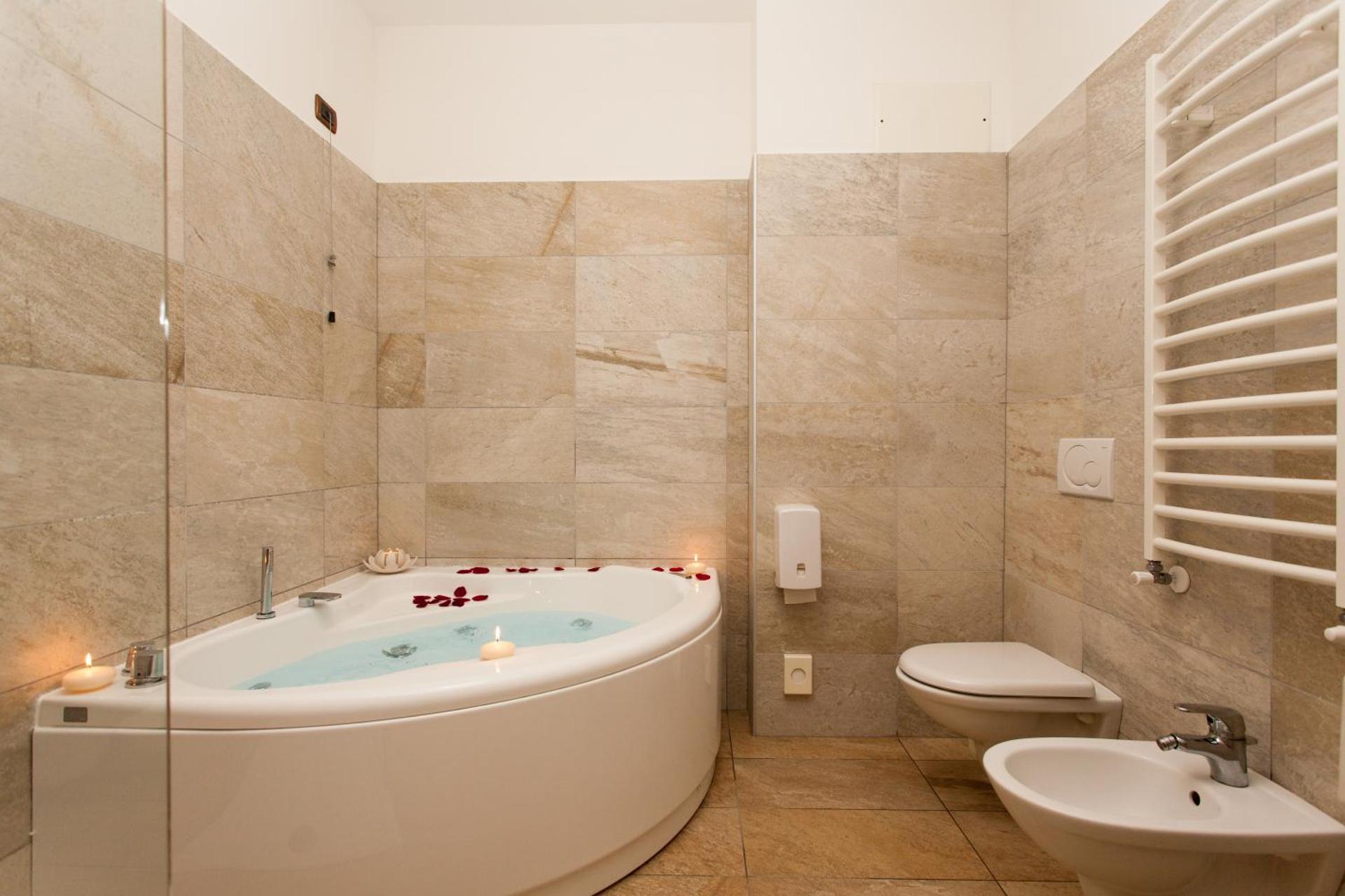 Regent's Hotel - Photo 41