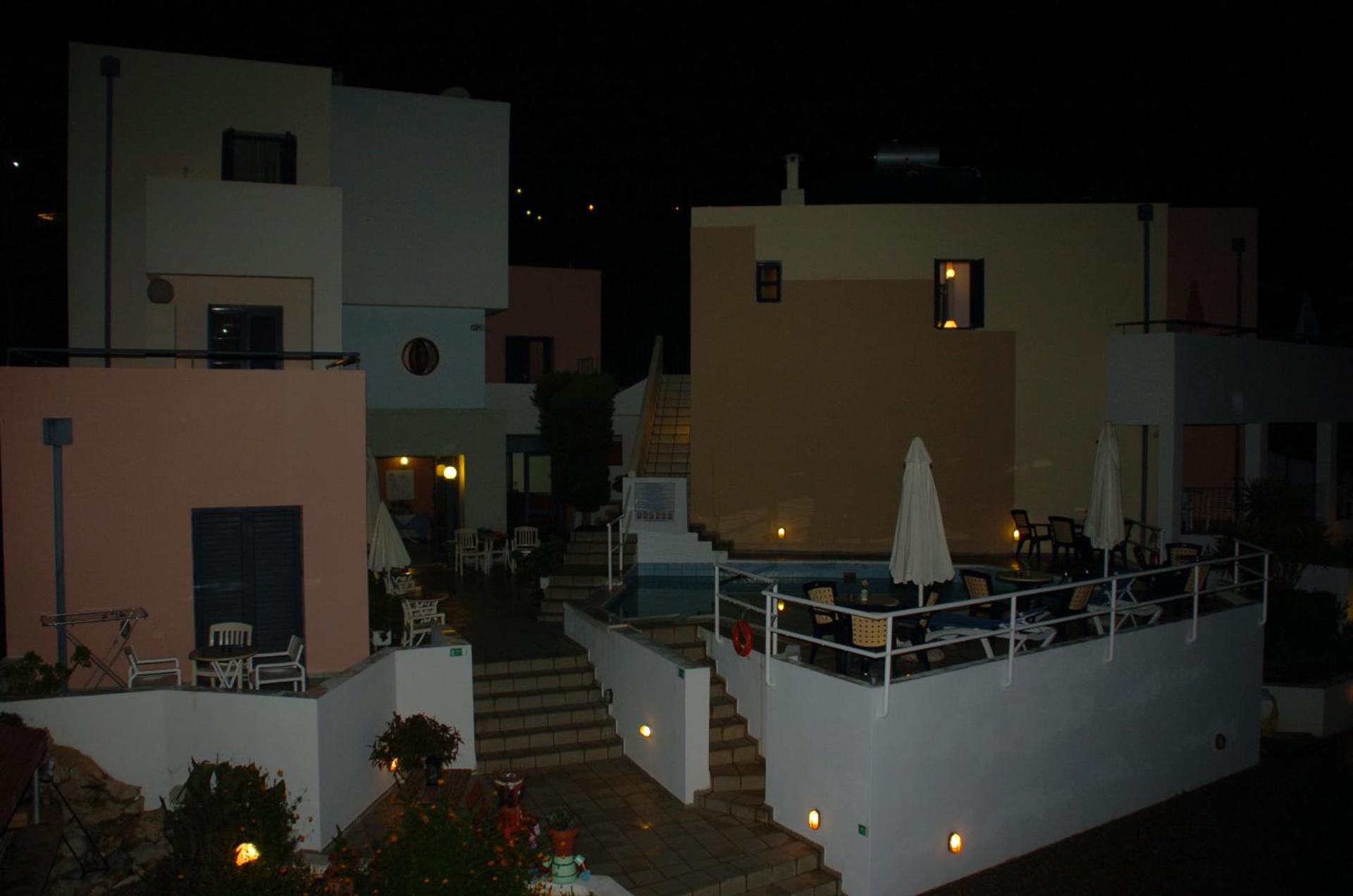 Blue Sky Hotel Apartments - Photo 26