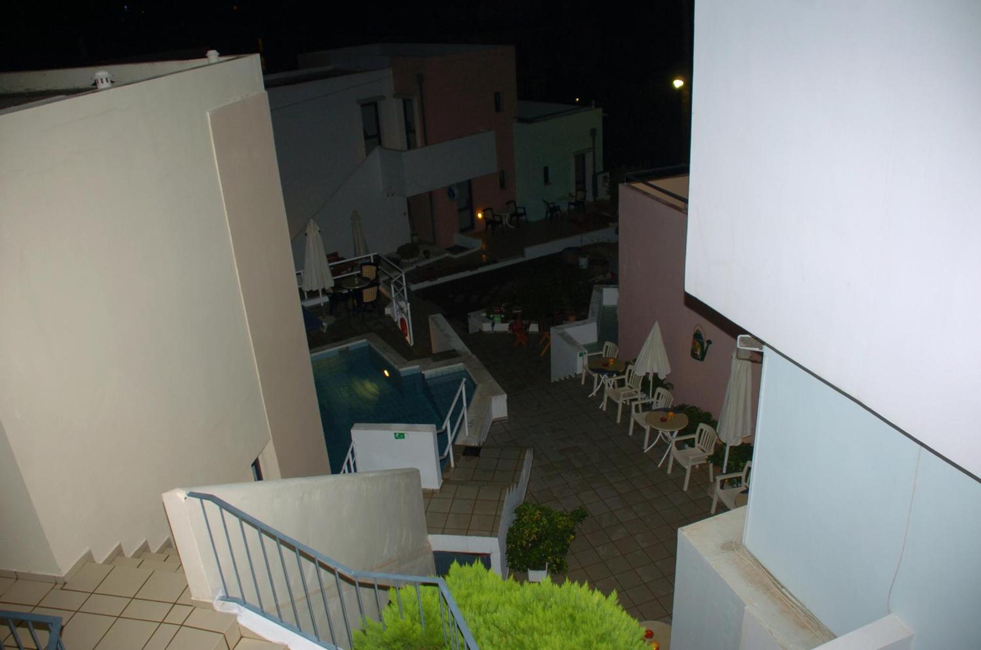 Blue Sky Hotel Apartments - Photo 24