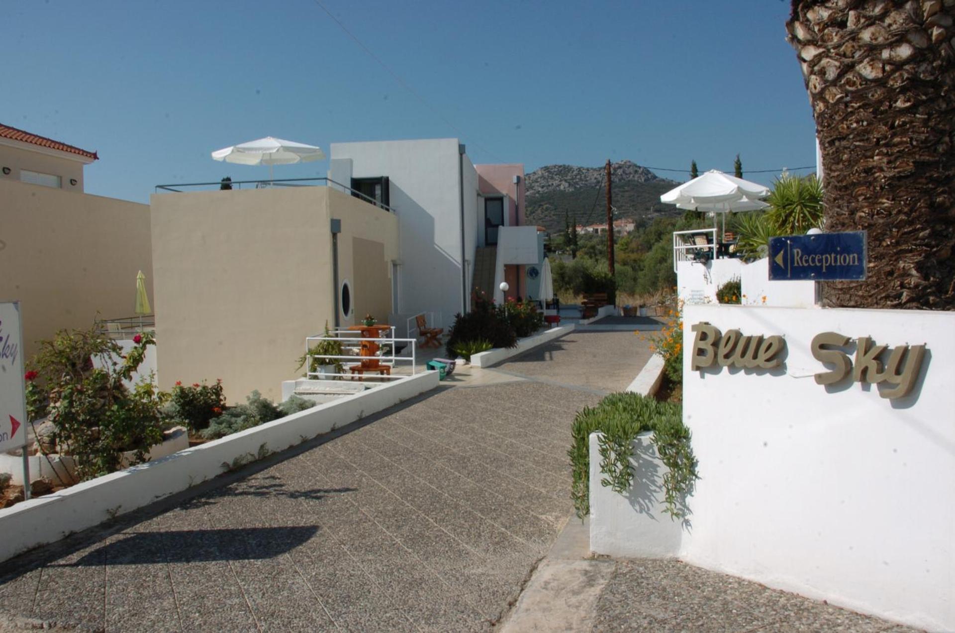 Blue Sky Hotel Apartments - Photo 28