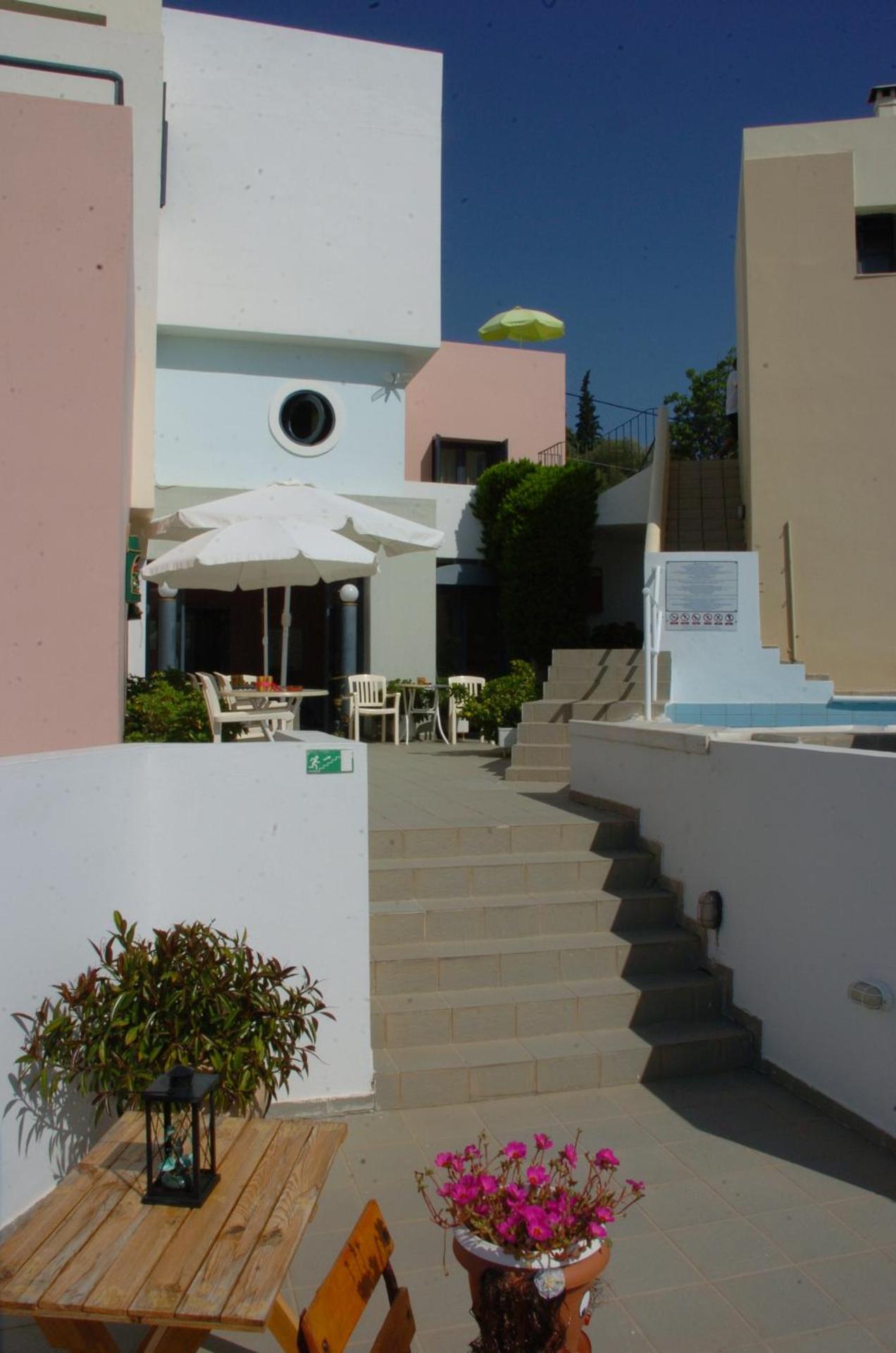 Blue Sky Hotel Apartments - Photo 29