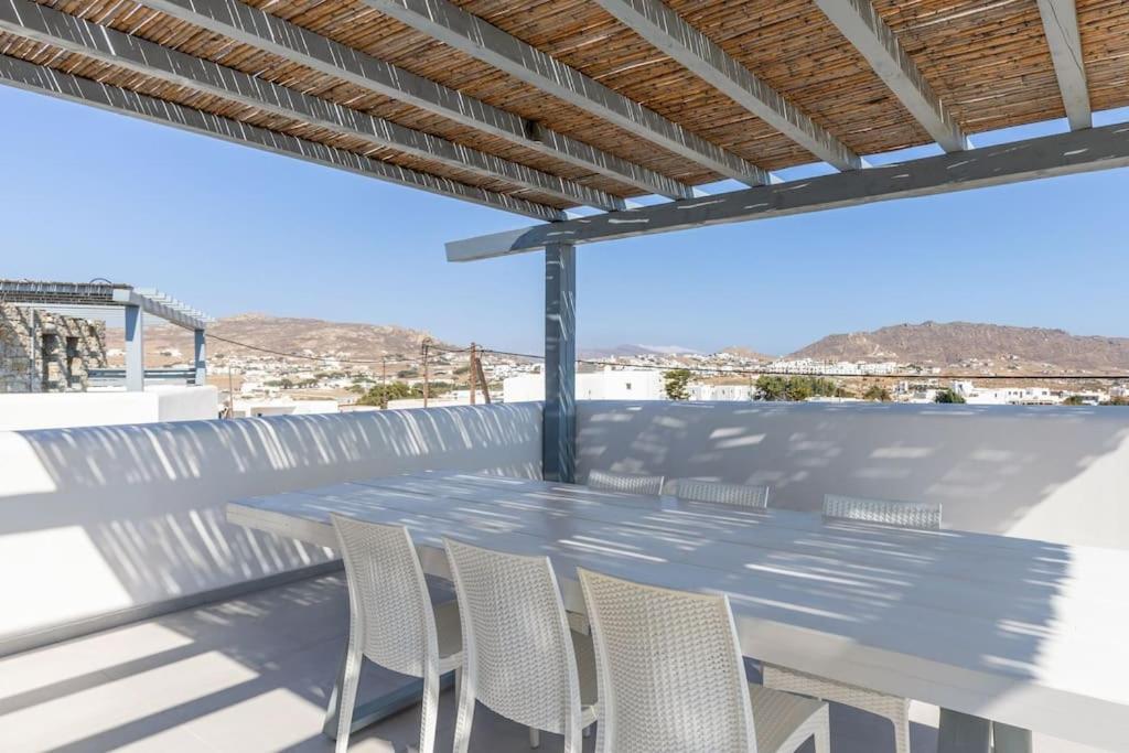 Mykonos Luxury Home with Jacuzzi - Photo 7