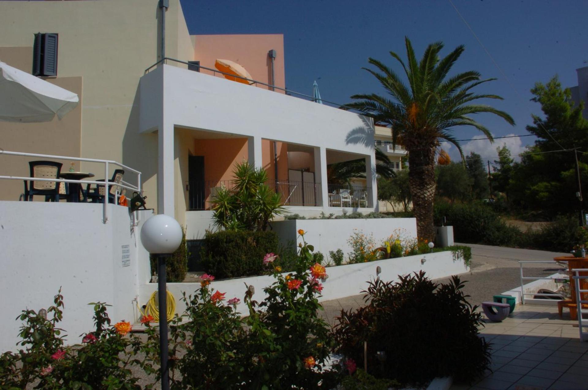 Blue Sky Hotel Apartments - Photo 35