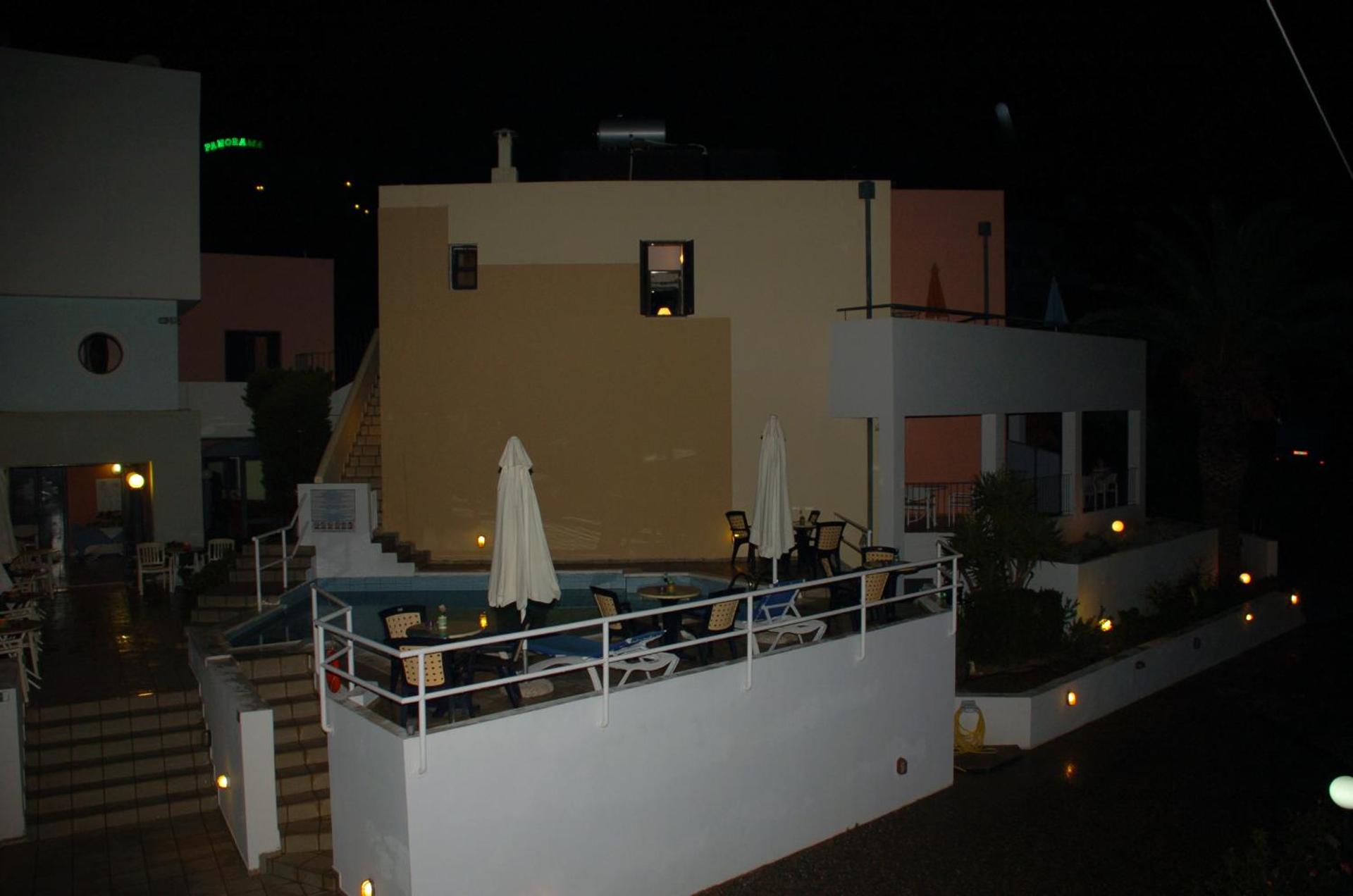 Blue Sky Hotel Apartments - Photo 38