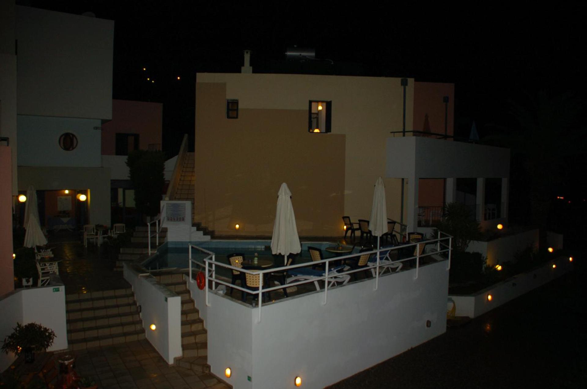 Blue Sky Hotel Apartments - Photo 39