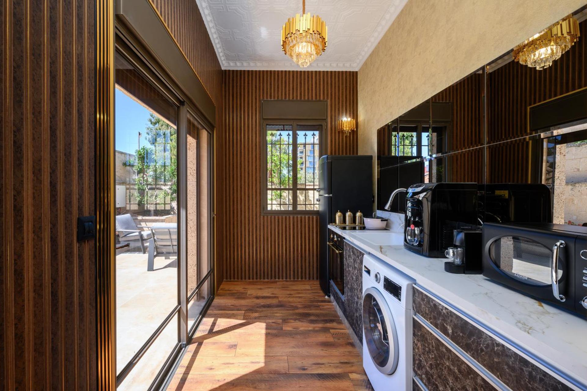 Junes jaffa Luxury Apartments - Photo 11