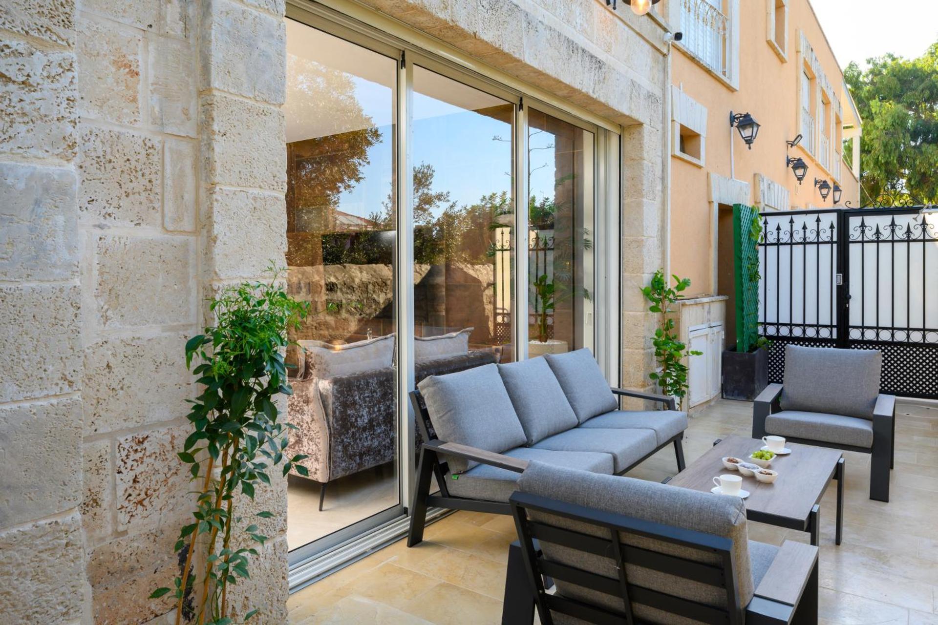 Junes jaffa Luxury Apartments - Photo 39