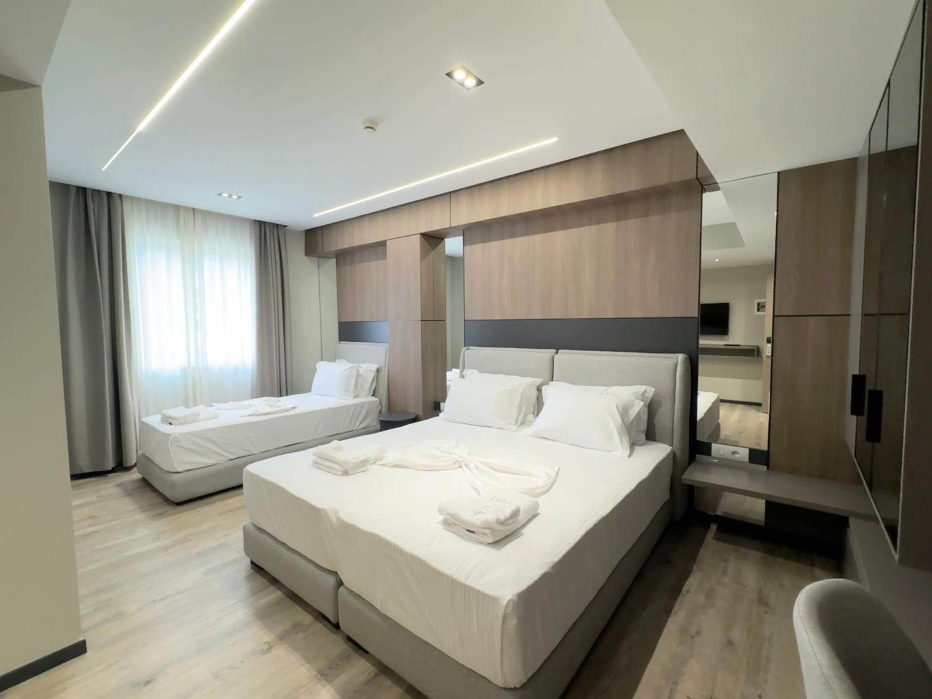 Triple Room with Bath