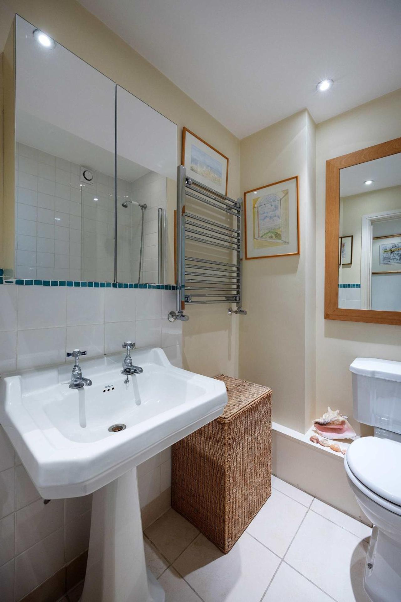 Veeve - Artist's Oasis - Photo 10