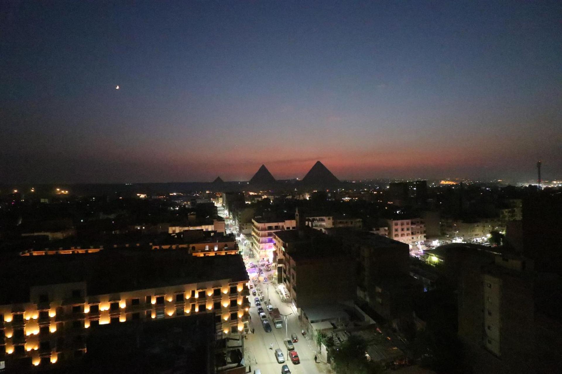 Pyramids Skyline Hotel Cairo - Photo 12
