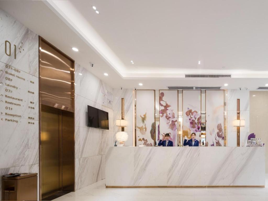 Lavande Hotel Guangzhou Jingxi Southern Hospital Metro Station - Photo 11
