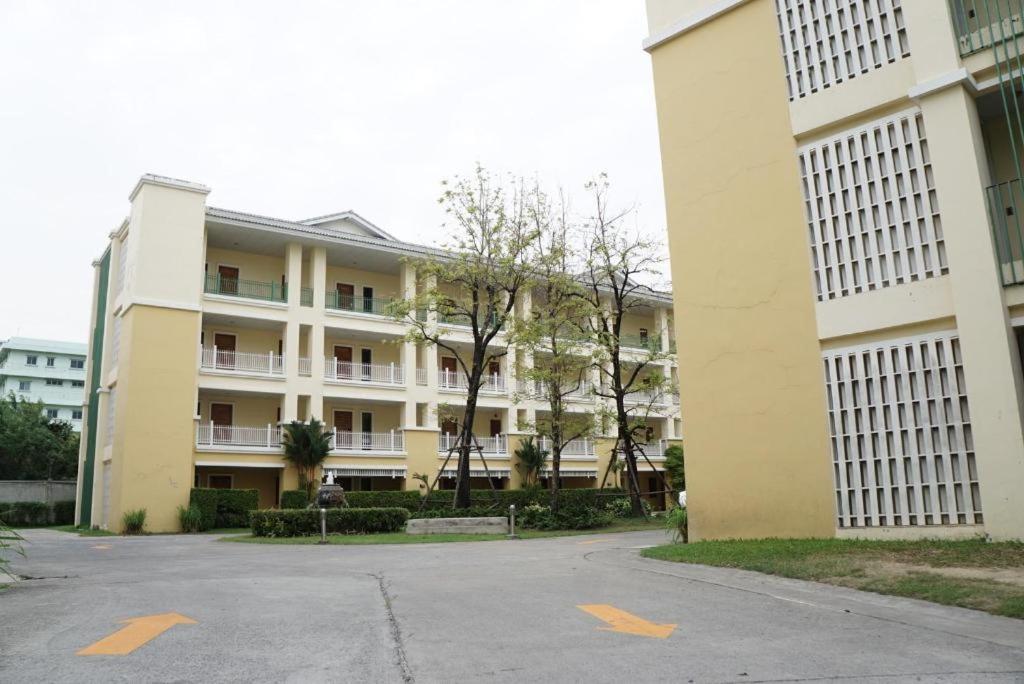 The One Residence Hotel - Photo 43