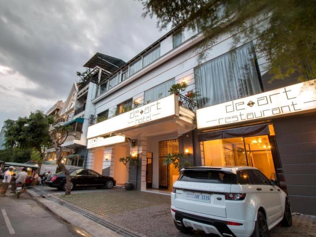 De Art Hotel - Photo 23