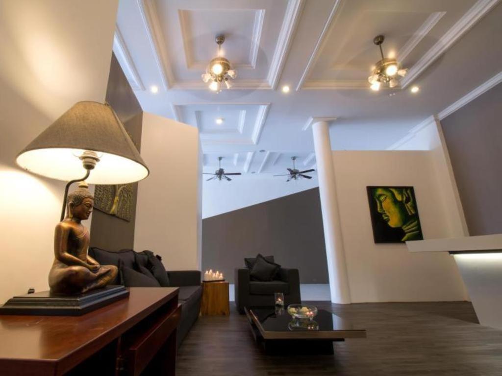 De Art Hotel - Photo 19