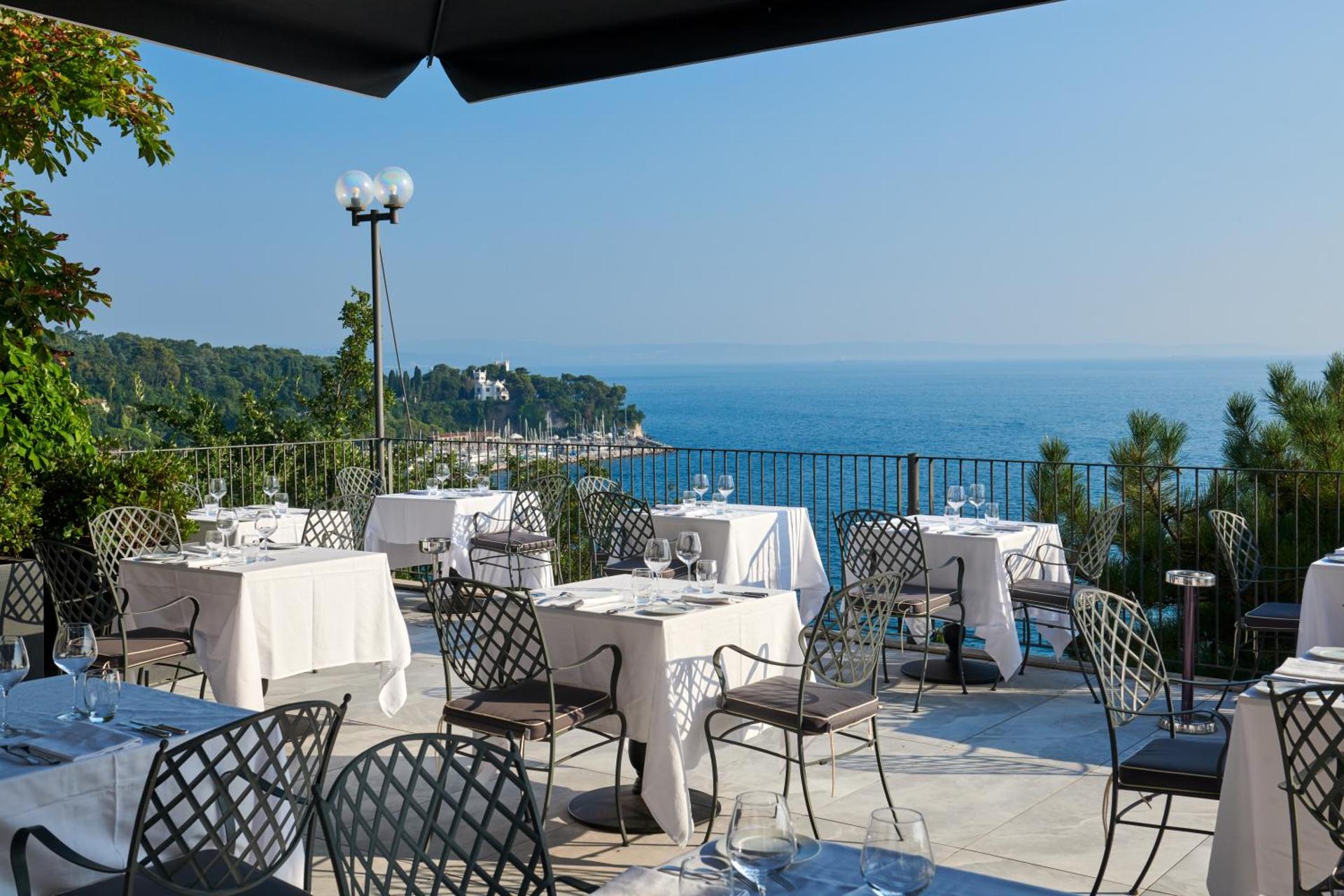 Hotel Riviera & Maximilian's - Photo 113