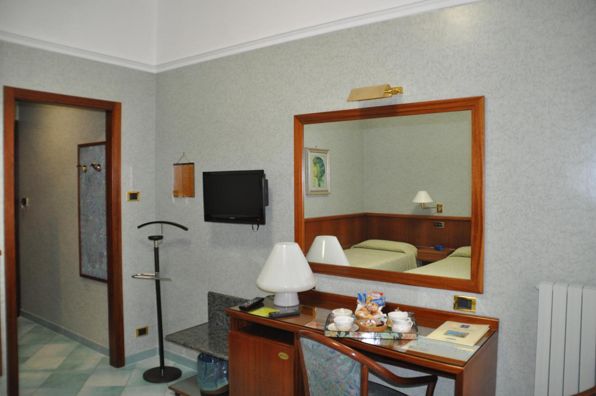 Albergo Fiorenza - Photo 34