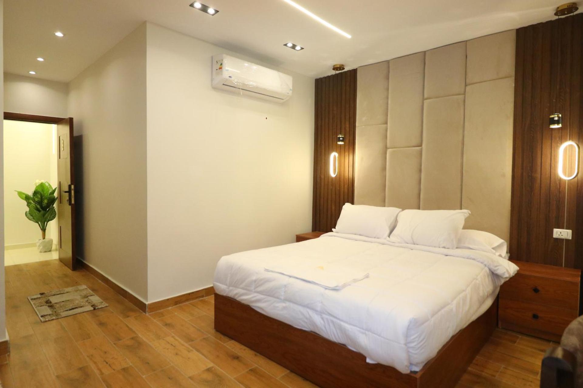 Pyramids Skyline Hotel Cairo - Photo 22