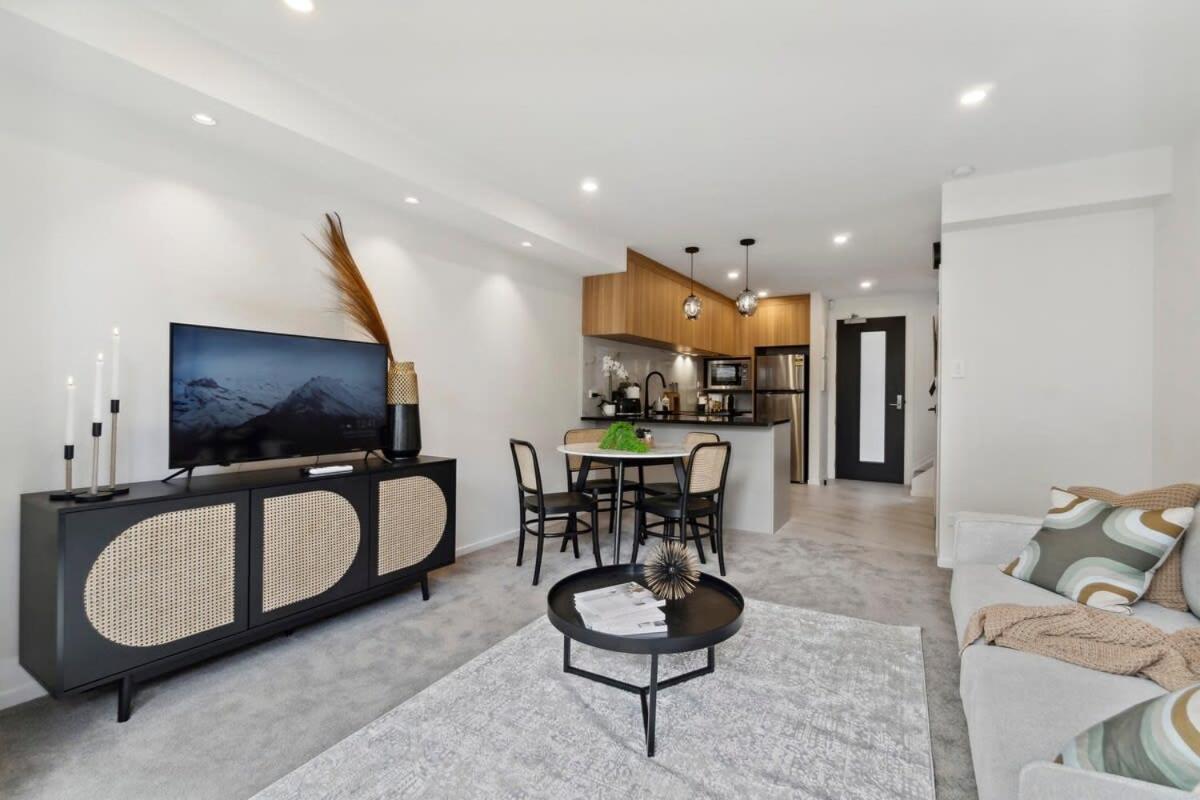 Tudor Nook - Modern Comforts in a Classic Setting