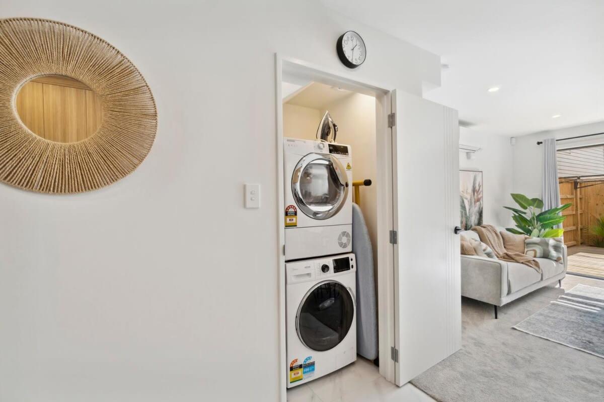 Tudor Nook - Modern Comforts in a Classic Setting - Photo 11