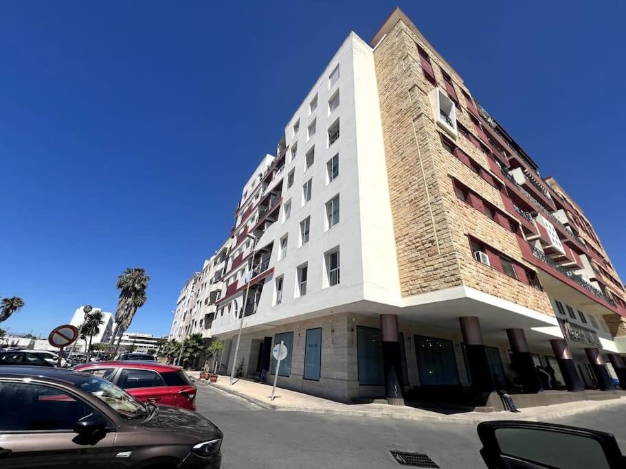 Appartement moderne en plein centre de l'Agdal - Photo 3