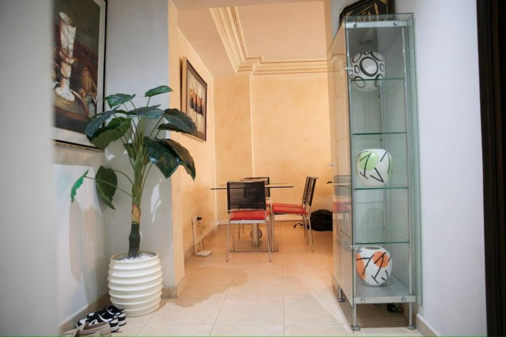 Appartement moderne en plein centre de l'Agdal - Photo 17