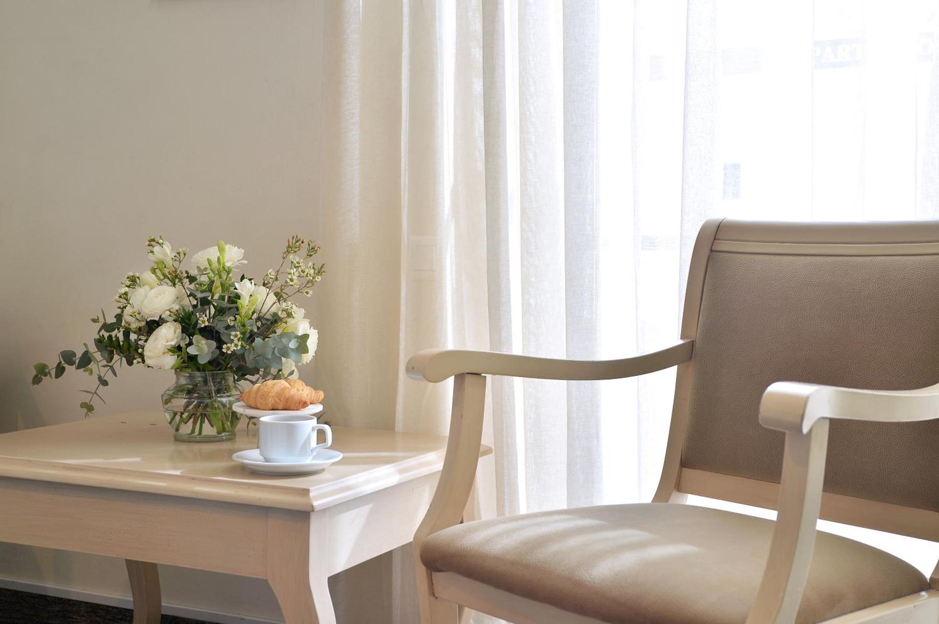 Airotel Parthenon - Photo 8