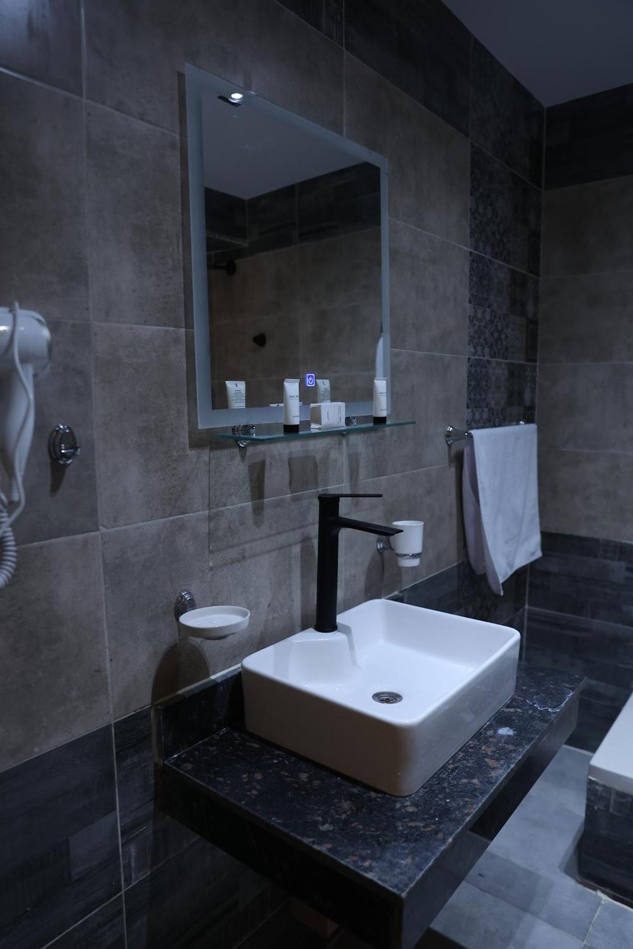 Pyramids Sunshine Hotel - Photo 90