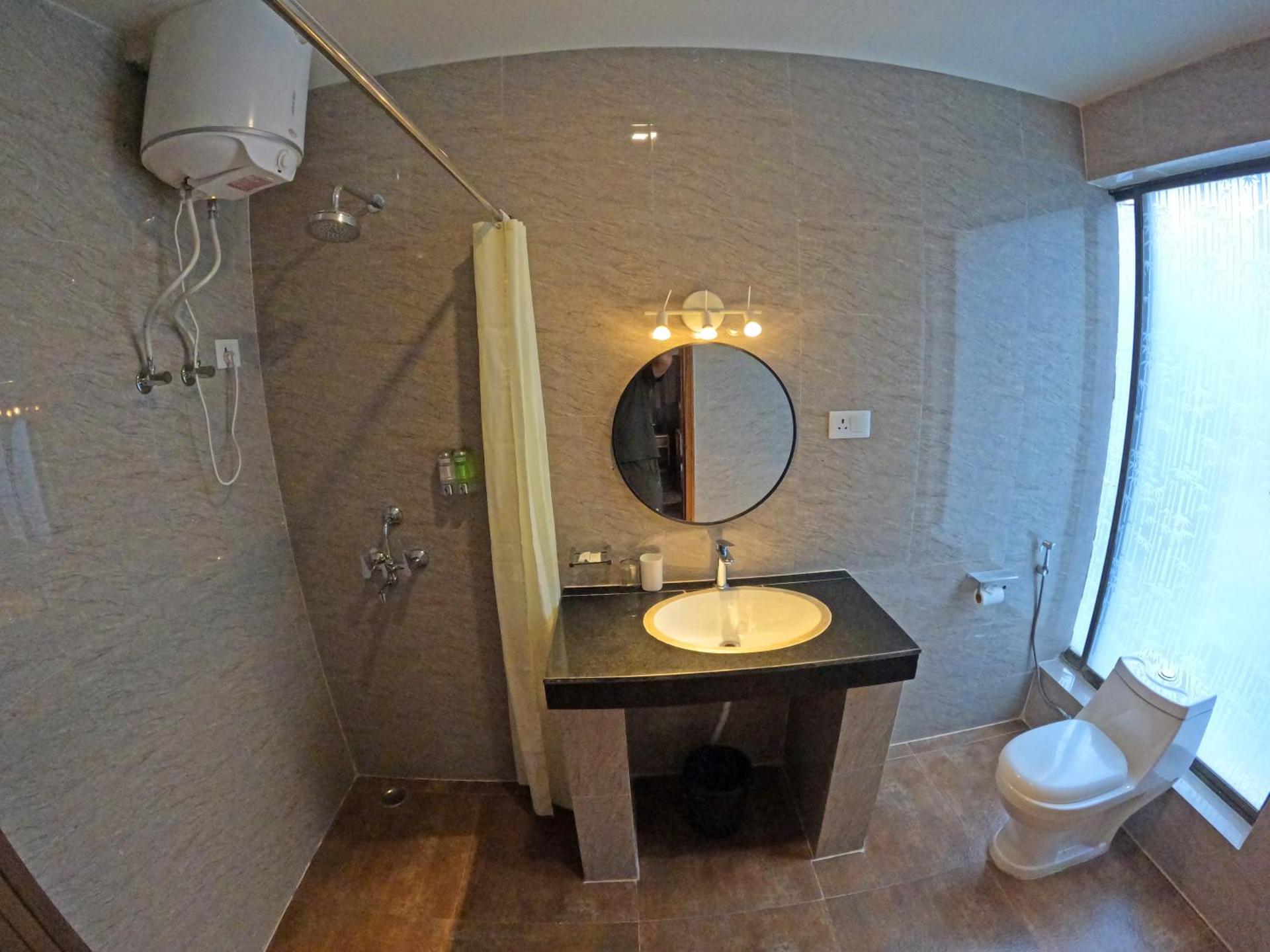 Khamsum Inn - Photo 3