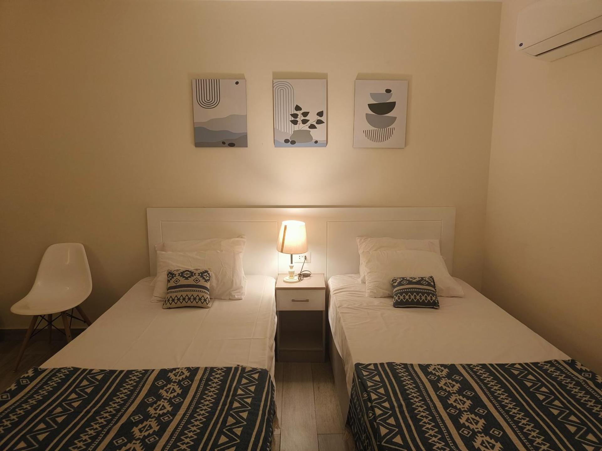Standard Double or Twin Room - Photo 2