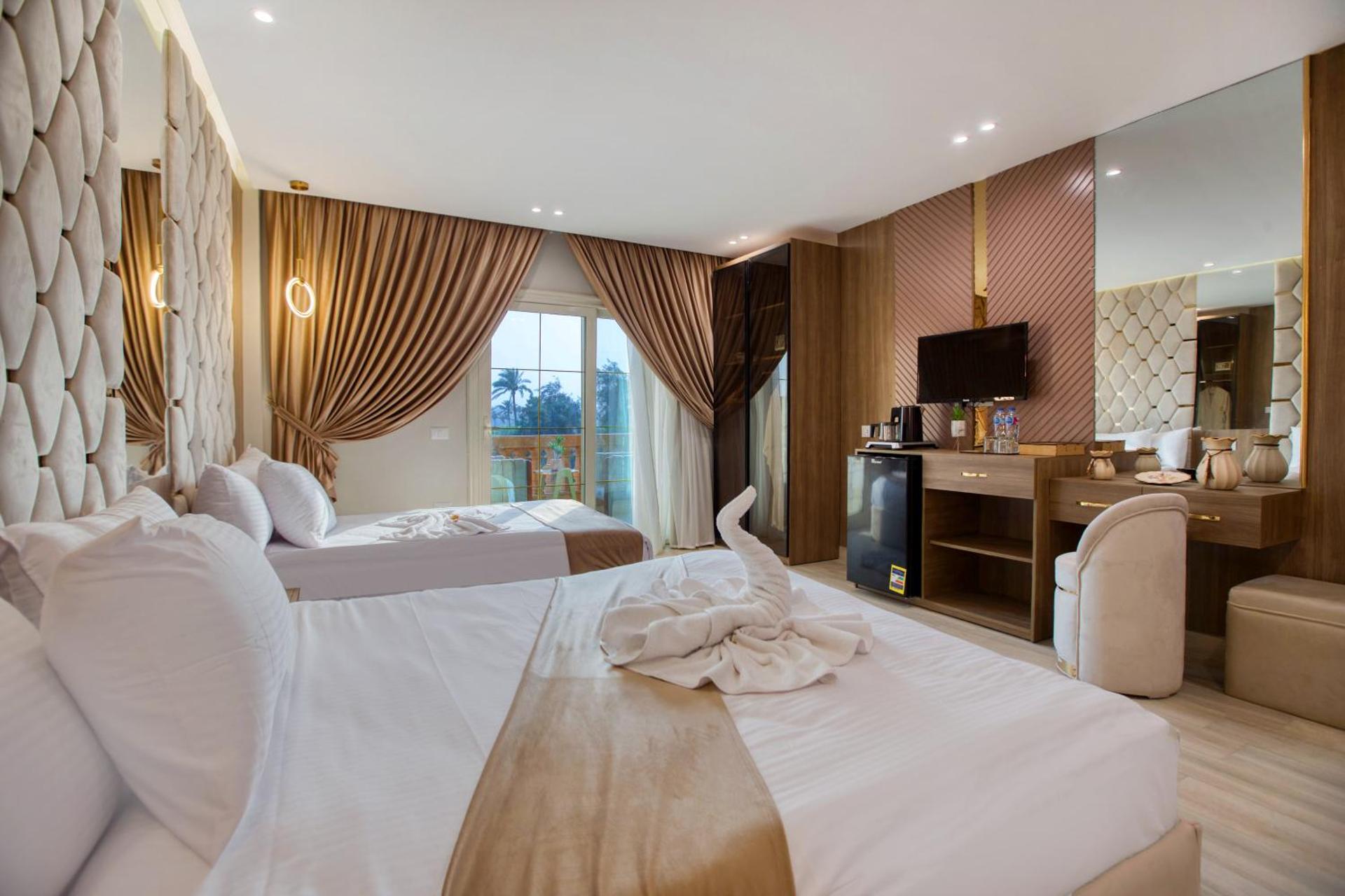 Pyramids sunrise inn - Photo 96