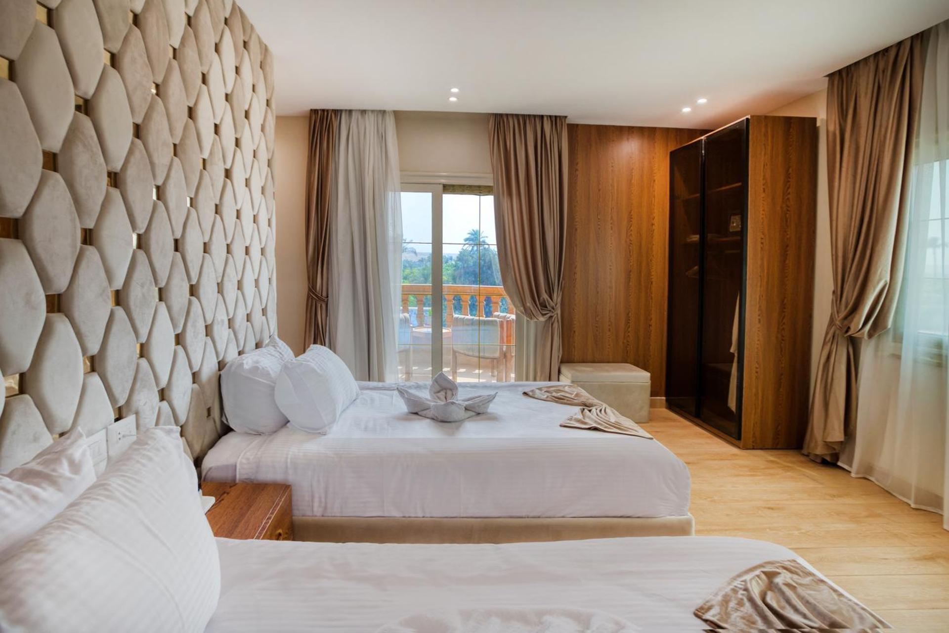 Pyramids sunrise inn - Photo 92