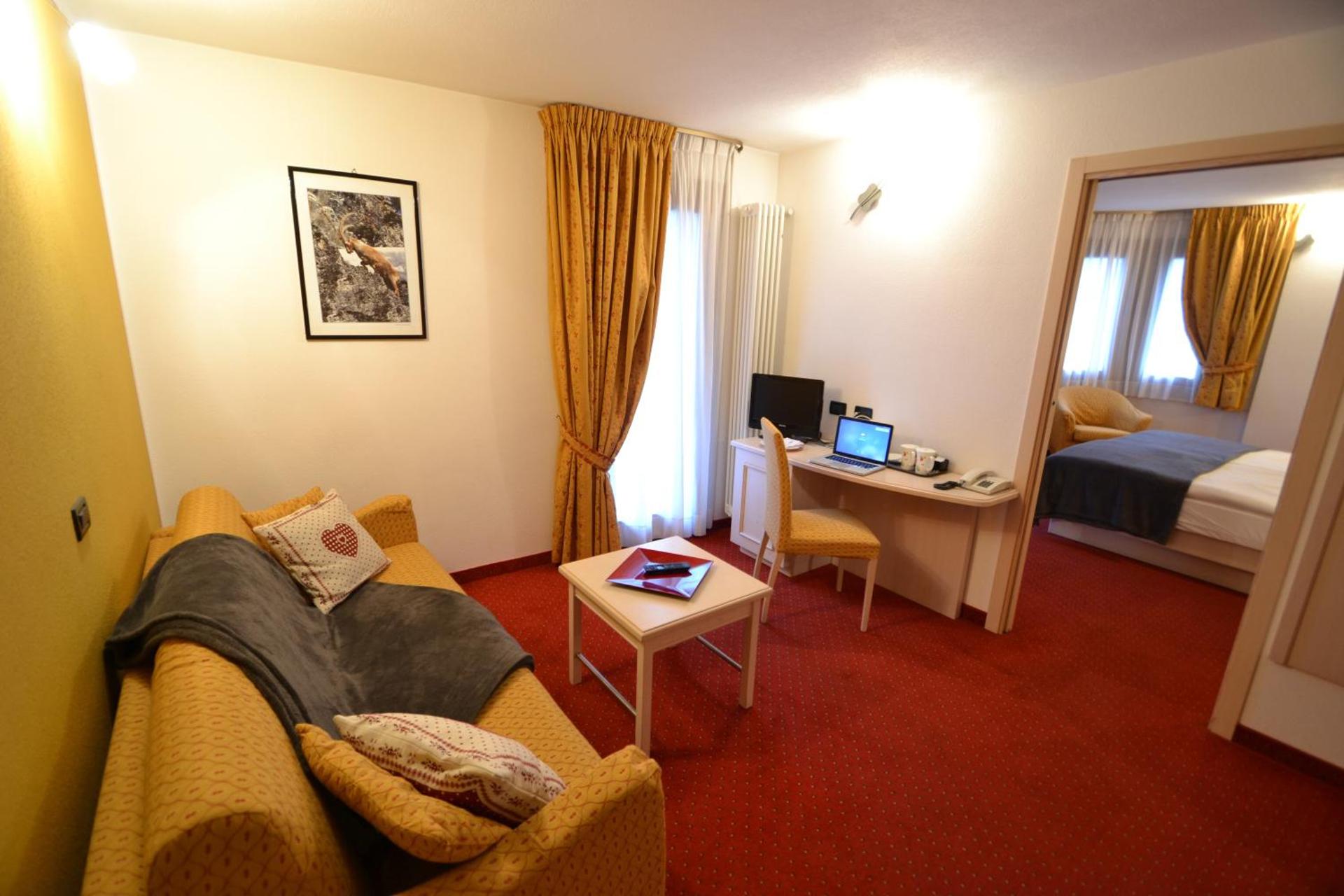 Hotel Piccolo Tibet - Photo 13