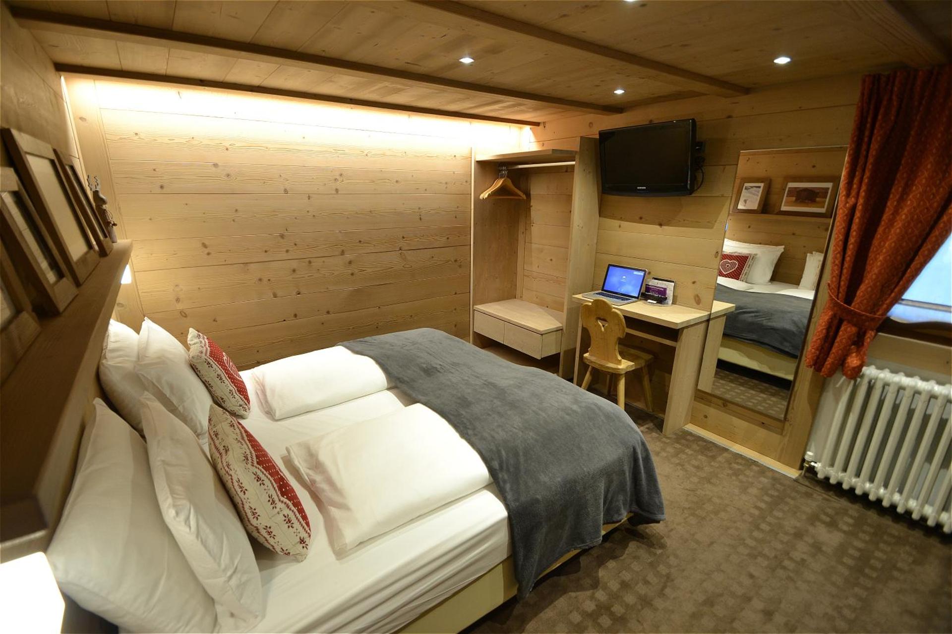 Hotel Piccolo Tibet - Photo 64