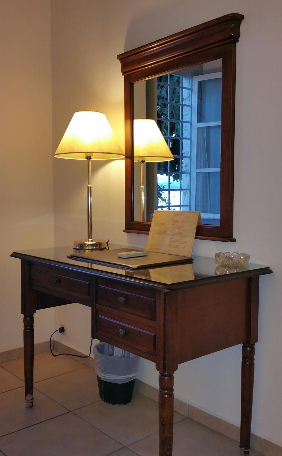 Economou Mansion - Photo 7