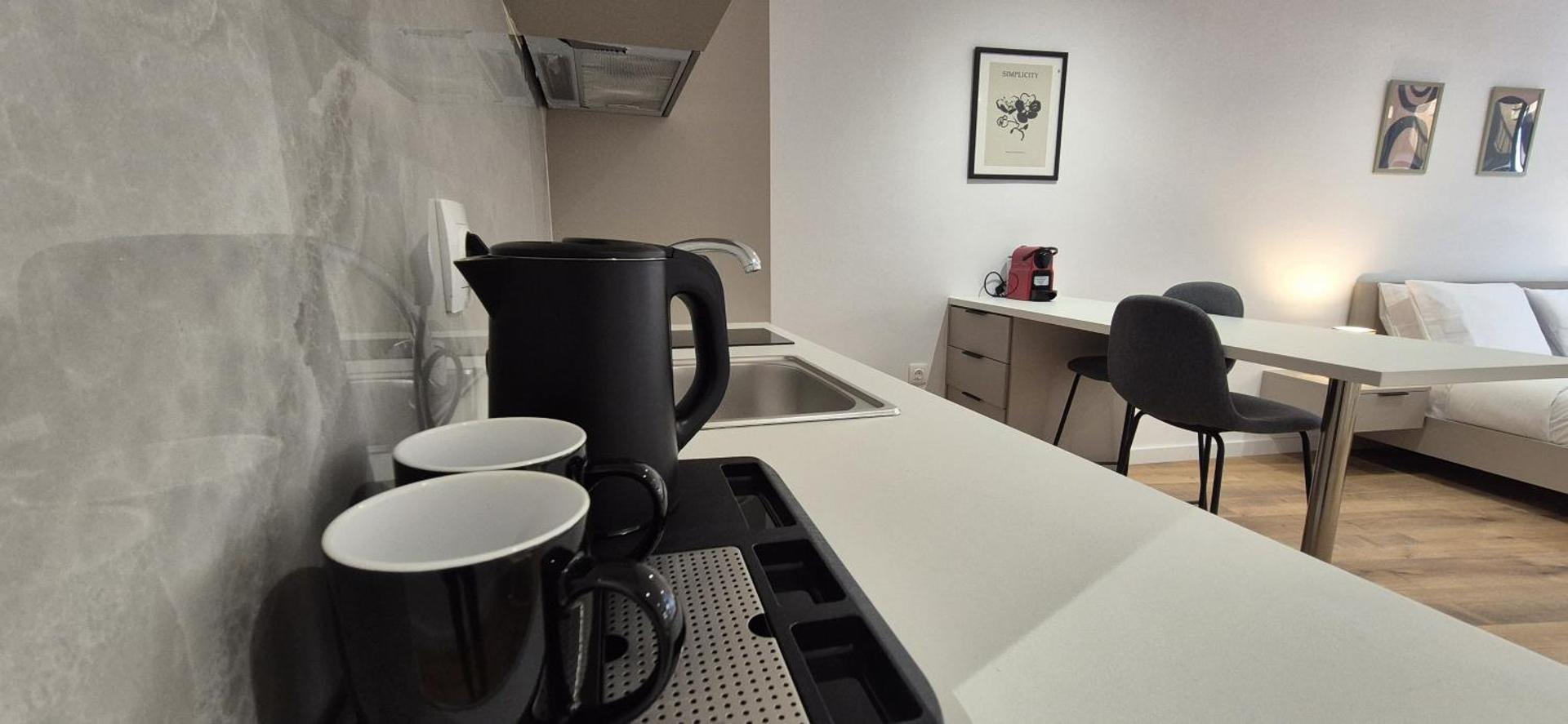 Figleaf Kypseli - Photo 51