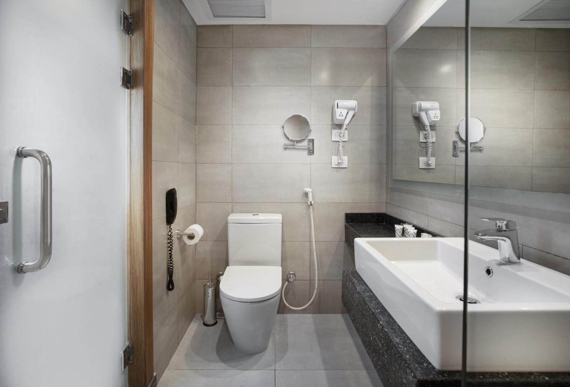 Pyramisa Suites Hotel Cairo - Photo 31